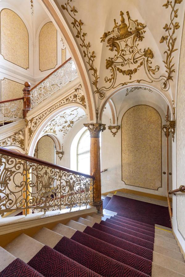 Hotel Slovan เปิลเซน ภายนอก รูปภาพ